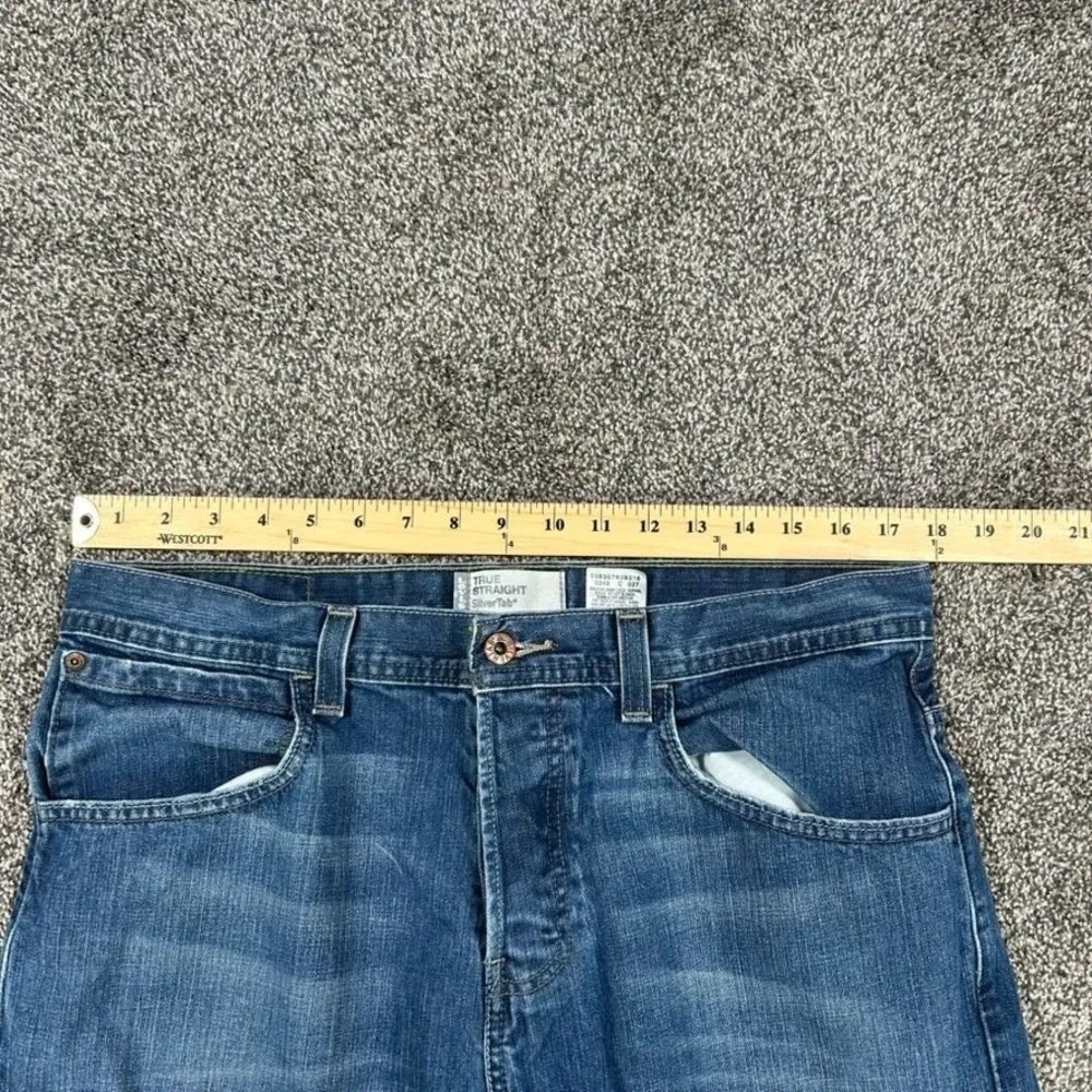 Levis Silvertab Mens 34x34 True Straight Medium Wash Blue Denim Jeans Fits 36x27